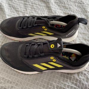 Adidas NEW sneakers size 10.5